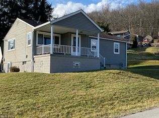 202 4th Ave, Bellaire, OH 43906