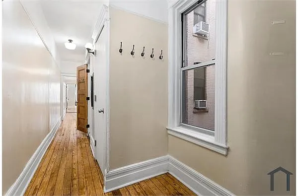 Building Photo - 2408 Webster Ave