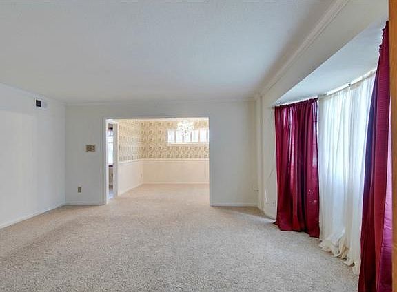 2nd image of 2721 Valentine Ct