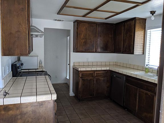 2nd image of 69 Windubey Cir