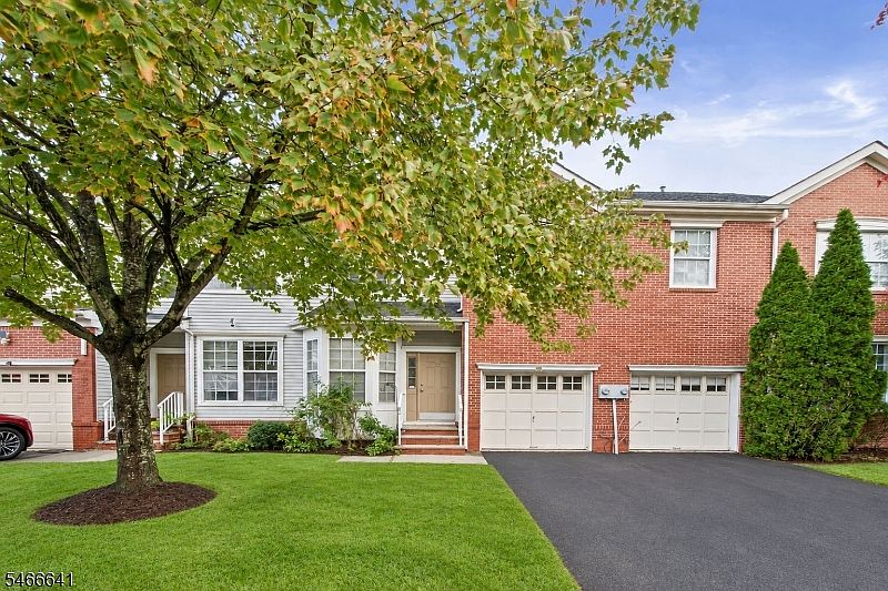 1st image of 38 Gordon Cir