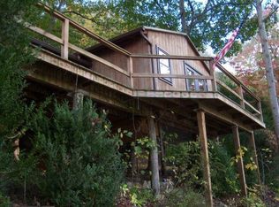 946 River Lodge Rd, Luray, VA 22835