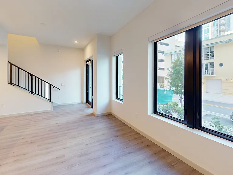101 N Meridian — Photo 187