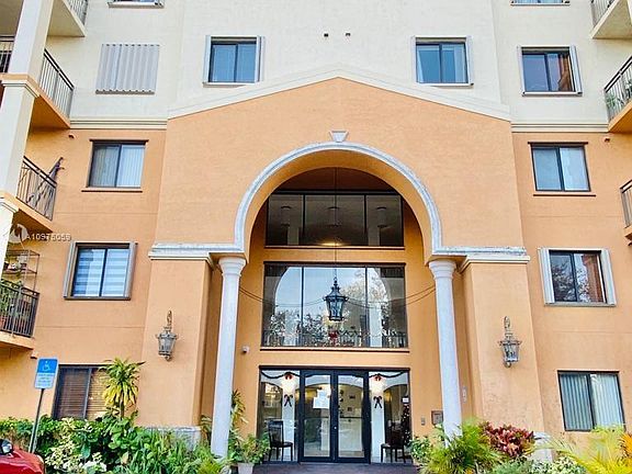 2nd image of 9340 Fontainebleau Blvd #W509