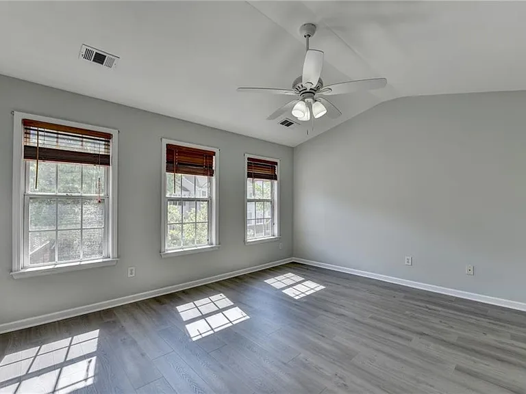 3977 Howell Park Rd — Photo 21