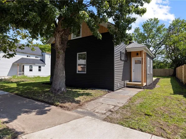 3135 W 16th St, Cleveland, OH 44109