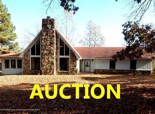 2761 Sees Chapel Rd, Sarah, MS 38665