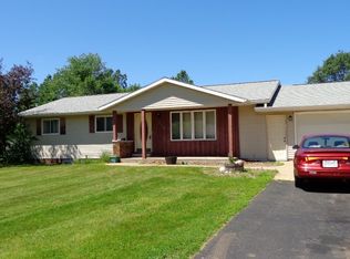 206 Golden Rod Dr, Stevens Point, WI 54482