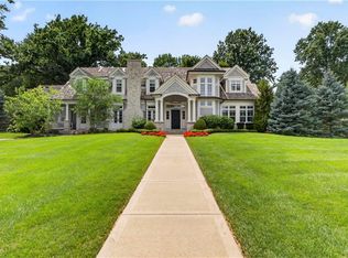 6010 Windsor Dr, Fairway, KS 66205