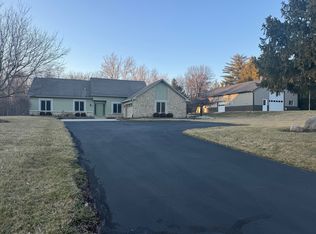 9928 N Woodland Dr, Mooresville, IN 46158