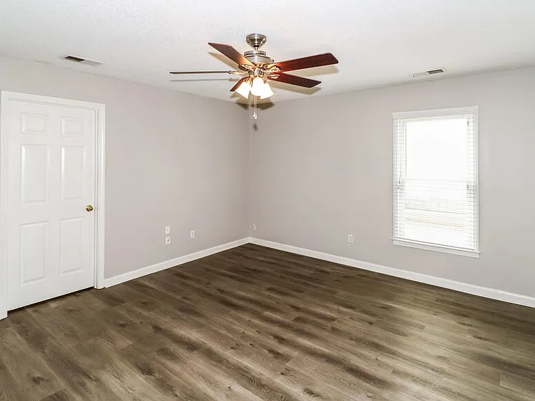 1153 Hunters Green Cir S — Photo 18