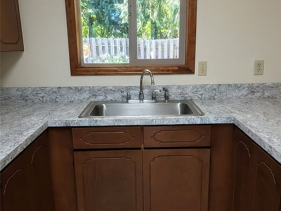 4th image of 114 Jalyn Street