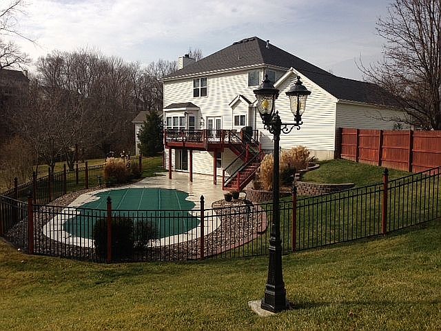 2nd image of 500 Crown Passage Dr