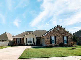 2124 Eva Ave, Ocean Springs, MS 39564