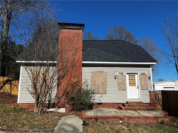 2484 Rosehill St, Austell, GA 30106