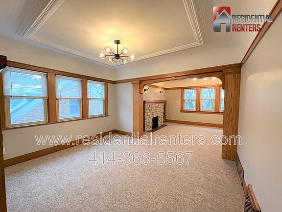 5th image of 2768 S Adams Ave
