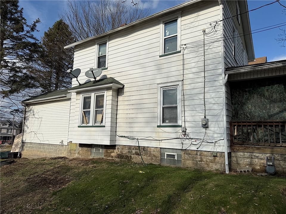 2nd image of 819 Morton St