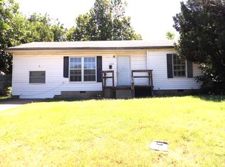 1823 NW 22nd St, Lawton, OK 73505