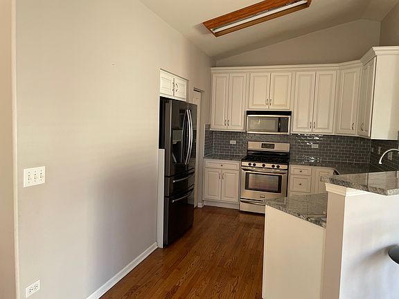 4th image of 3031 Saganashkee Ln #3031
