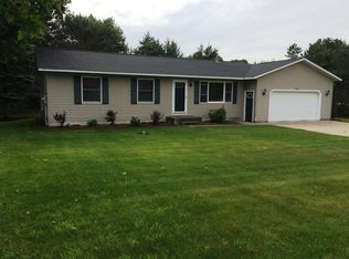 2020 Hickorywood Dr, Gaylord, MI 49735