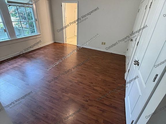 5th image of 1166 Bond St #2