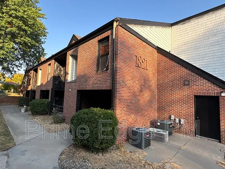1821 Ridgehaven Ct #6 — Photo 37
