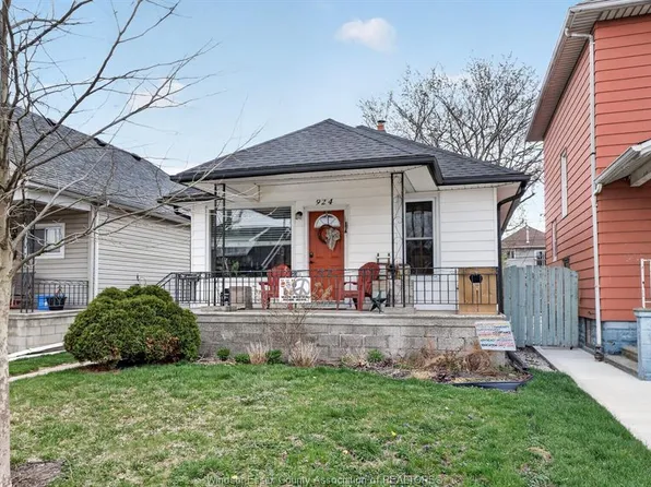 924 Marentette Ave, Windsor, ON N9A 2A3