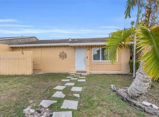 7197 SW 152nd Pl, Miami, FL 33193
