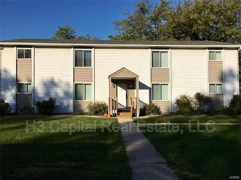 1st image of 1 Milford Dr APT B