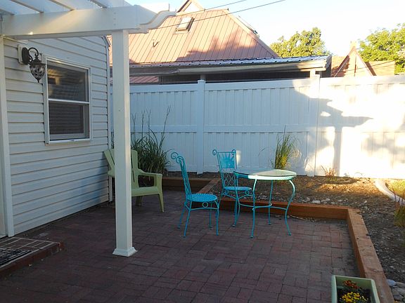 4th image of 2147 E Evergreen Ave