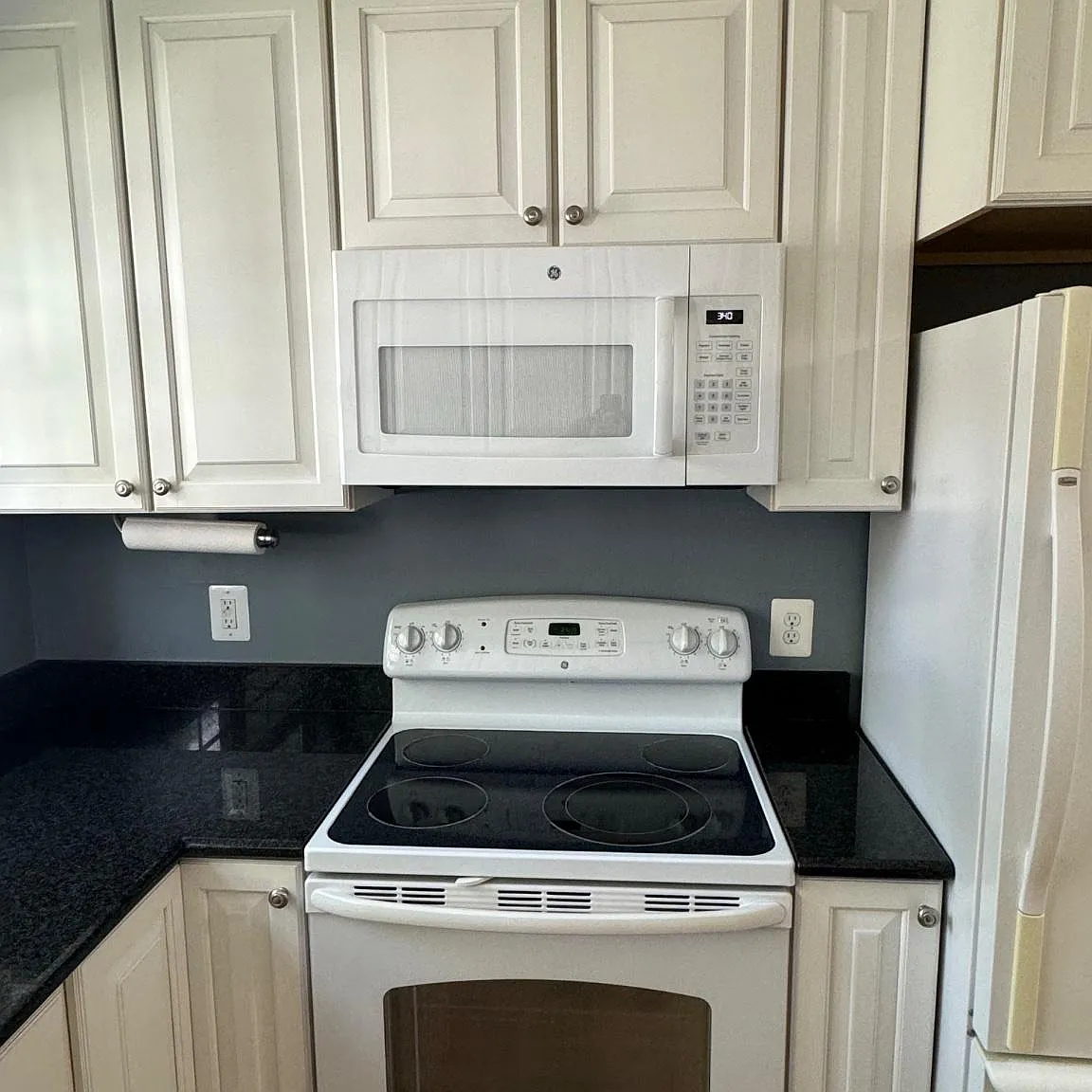 2 bed, 2.0 bath, 940 sqft, $2,200 — Photo 4