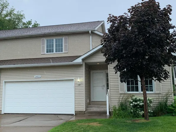 2453 Longhurst Ct, Muscatine, IA 52761