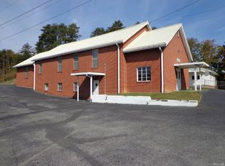 376 Coal Chute Rd, Elizabethton, TN 37643