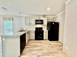 4th image of 130 S Suncoast Blvd #724