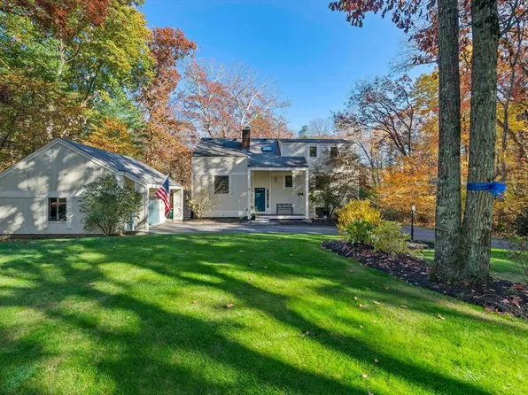 24 Pammys Path, North Easton, MA 02356
