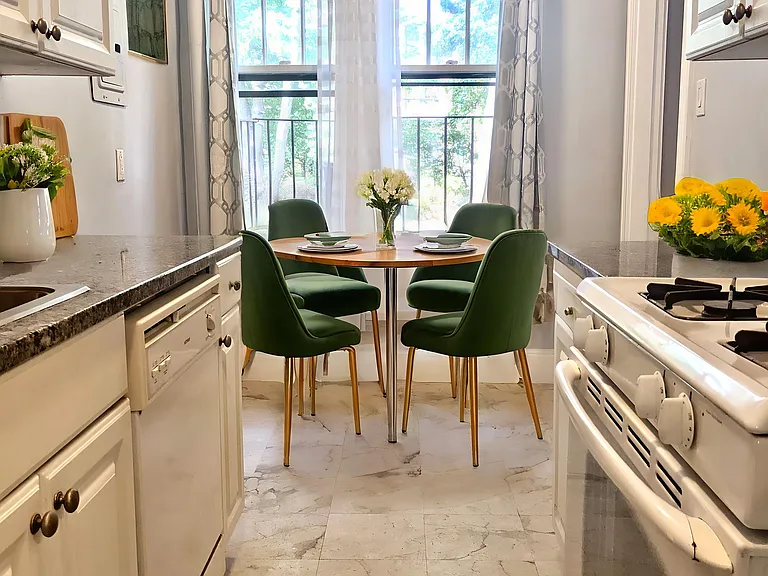 24 Sidlaw Rd #6 — Photo 3