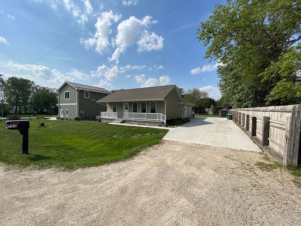 703 E Linn St, Quasqueton, IA 52326 Zillow