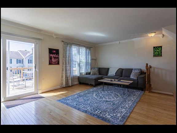 5th image of 10517 Trinidad Ct