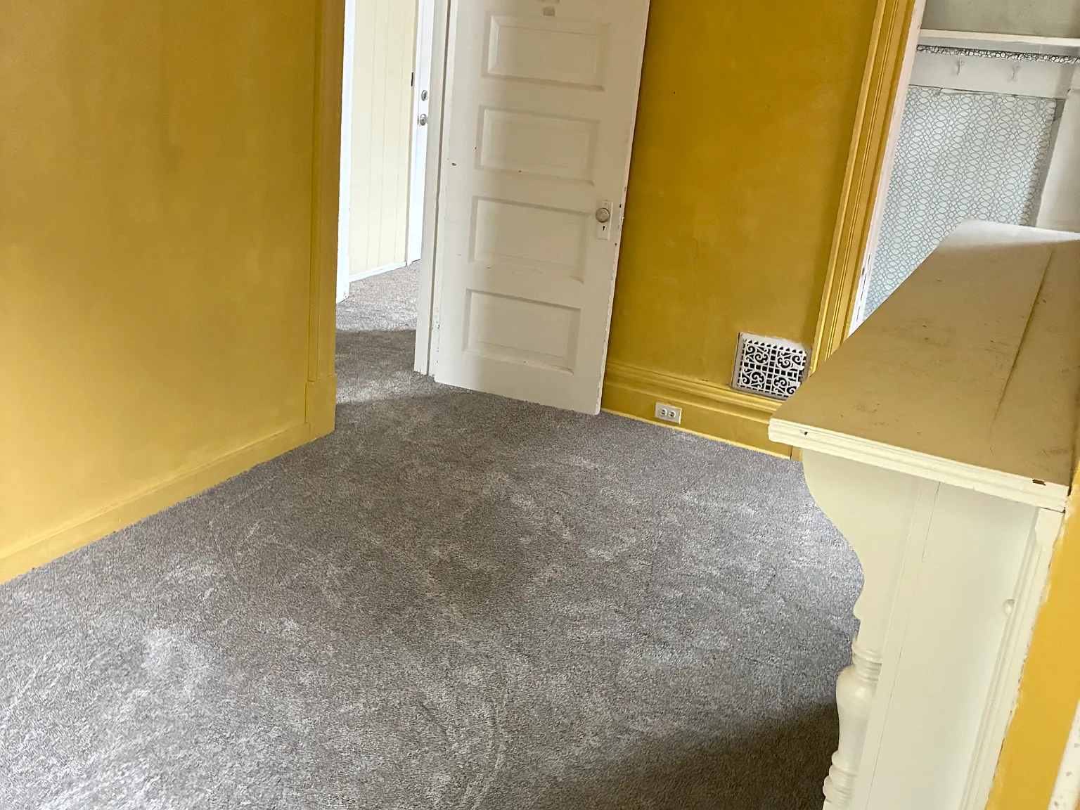 1 bed, 900 sqft, $1,080 — Photo 4