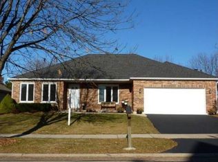 1821 Syracuse Ave, Naperville, IL 60565