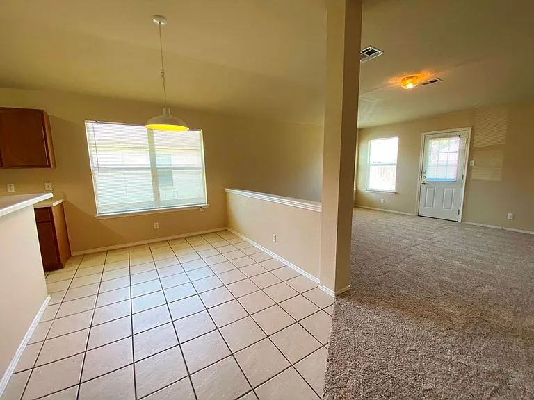 218 Jennifer Ln — Photo 7