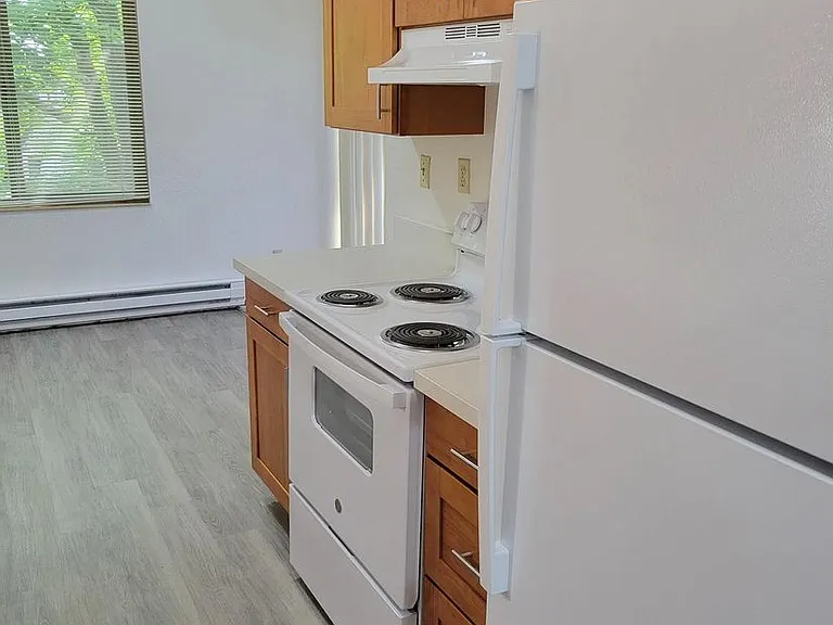Tamarac Apartments — Photo 36