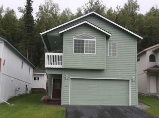 19563 Highland Ridge Dr, Eagle River, AK 99577