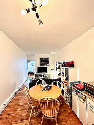 2nd image of 711 Carroll St APT 1L