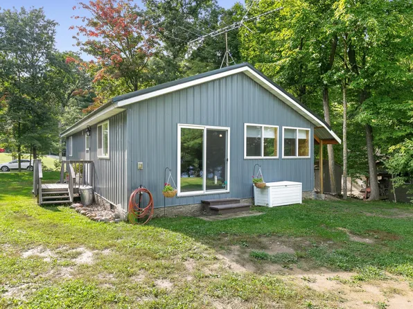 40582 Pequot Dr, Browerville, MN 56438