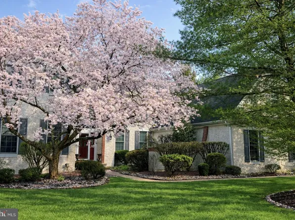 4 N Longfellow Dr, Princeton Junction, NJ 08550