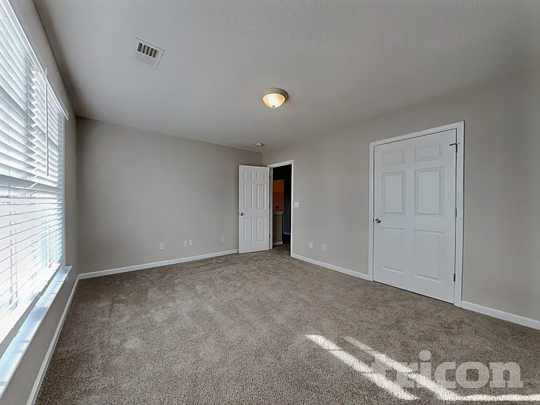 134 Summer Pines Dr — Photo 12