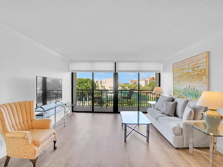 2727 N Ocean Blvd #2020 — Photo 9