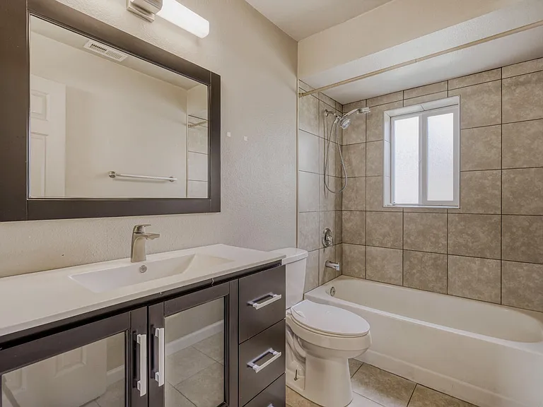 6648 Provincial Dr — Photo 12