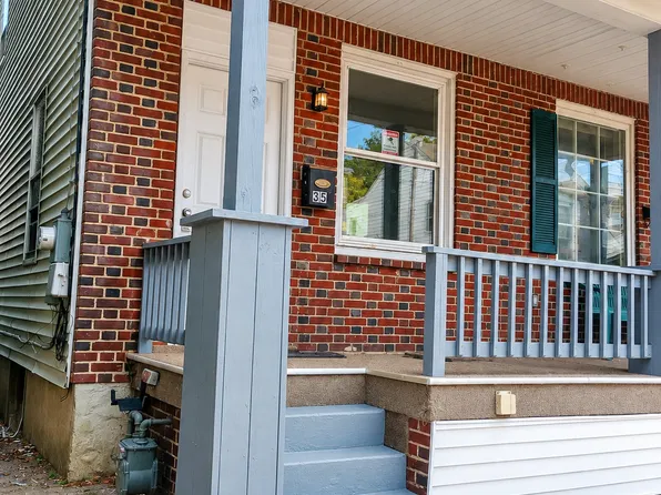 35 W 6th St, Mount Carmel, PA 17851